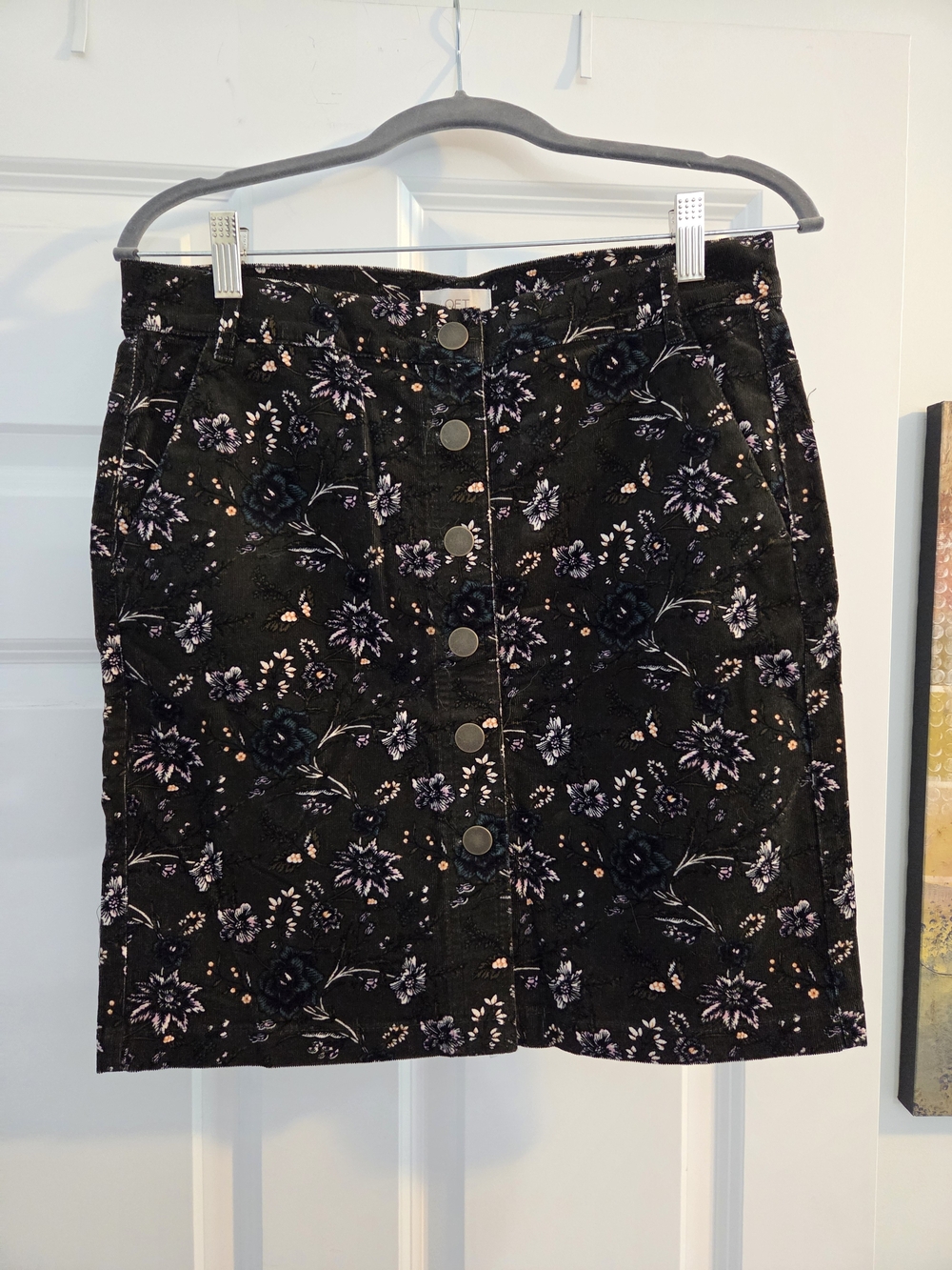 LOFT NWT Dark Green Floral Button-Front Mini Skirt